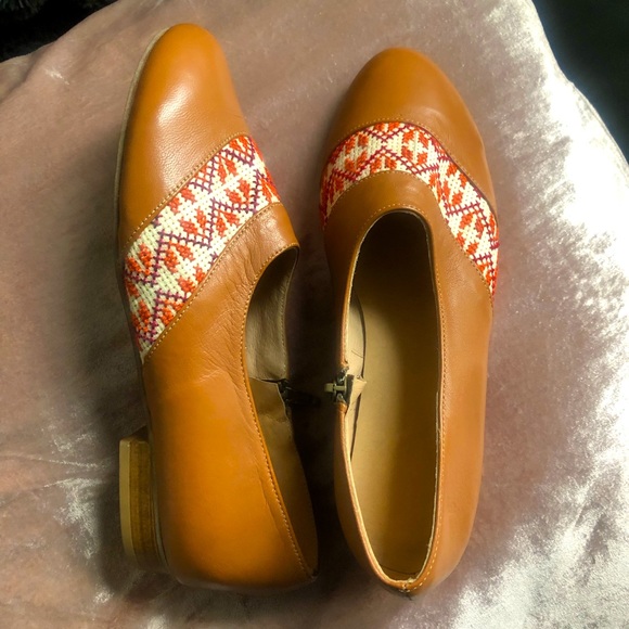 Tatreez Oxford Shoe from Darzah - Picture 5 of 9